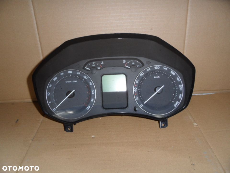 LICZNIK ZEGAR SKODA OCTAVIA II 1.9 TDI 1Z0920810D A2C53032531 1Z0920810D - 2
