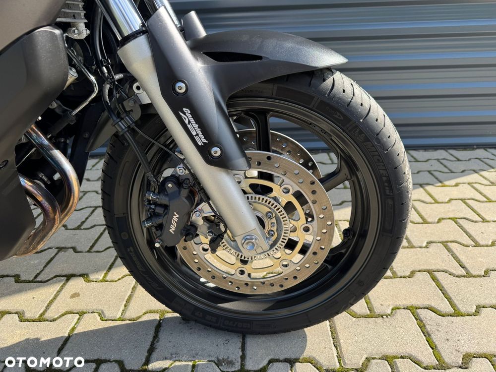 Honda VFR - 20