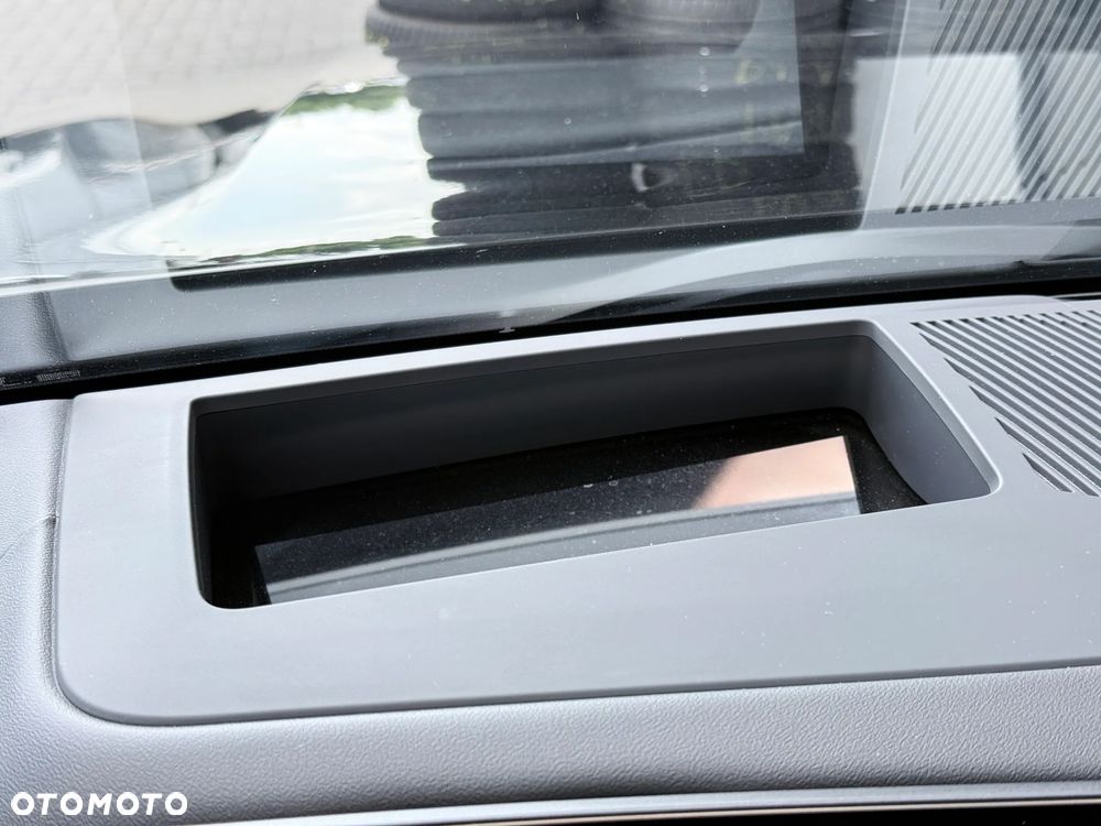 BMW Seria 5 540d xDrive - 22