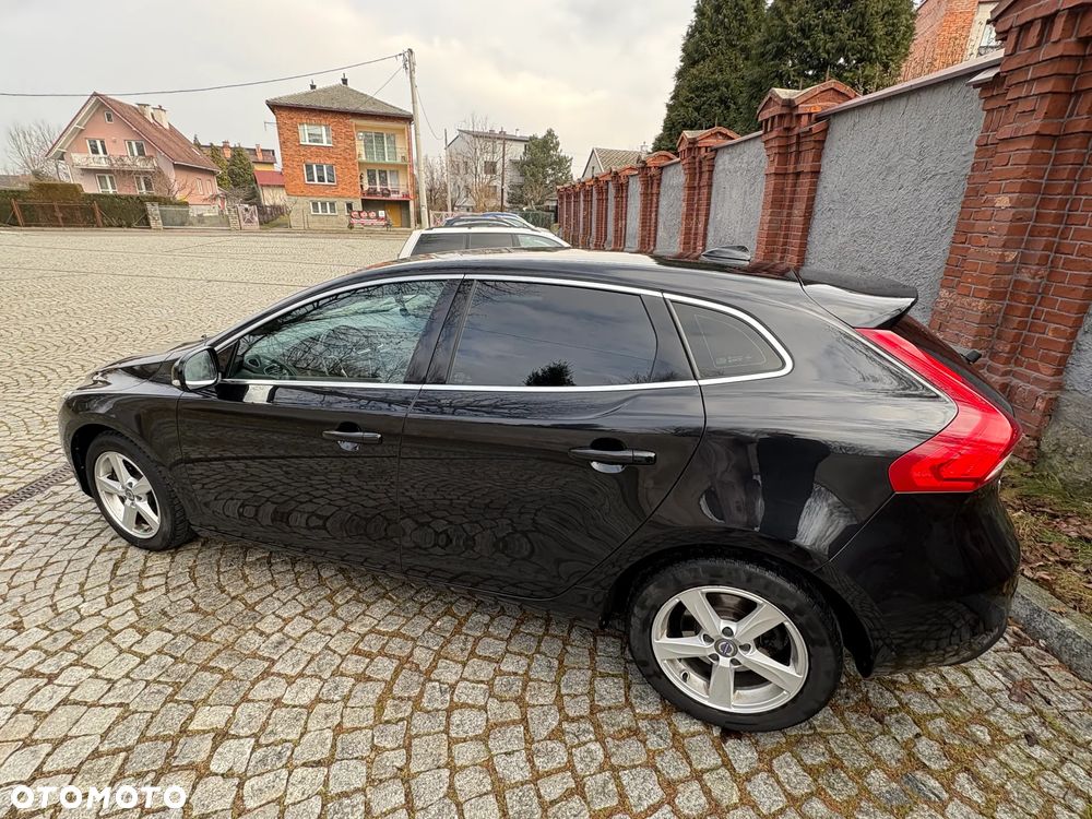 Volvo V40 D3 Momentum - 2