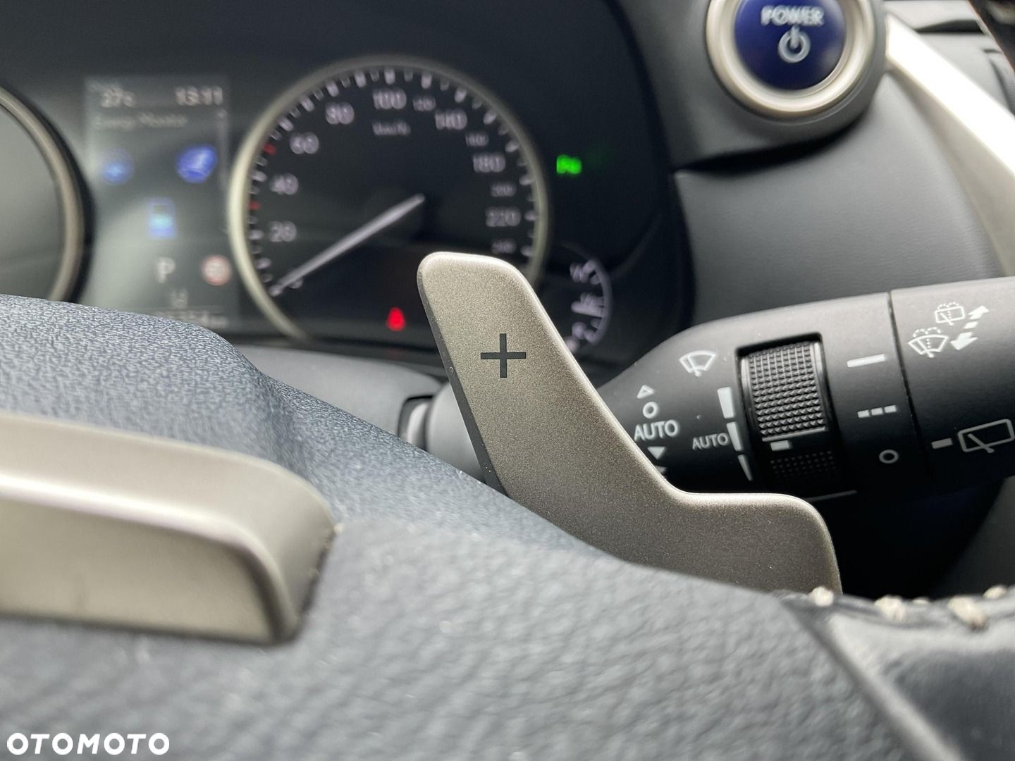 Lexus NX - 28