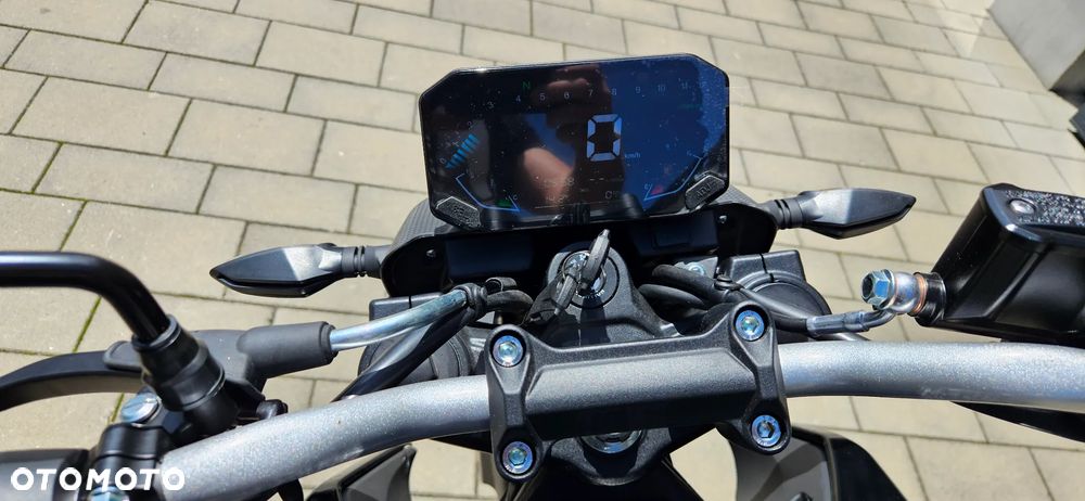 VOGE R125 - 5