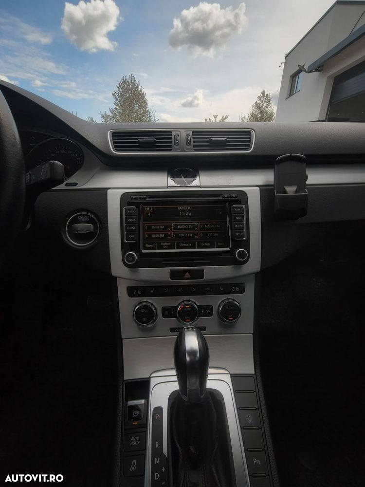 Volkswagen Passat 2.0 TDI DSG BlueMotion Technology Highline - 16