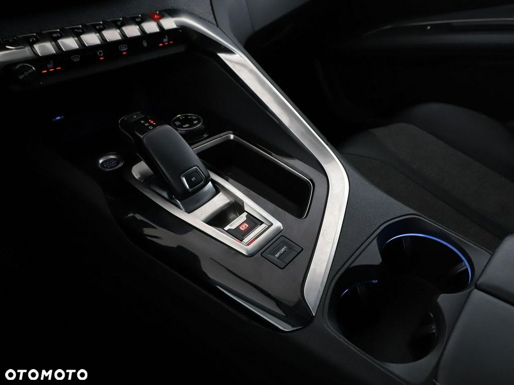 Peugeot 3008 BlueHDi 180 Stop & Start EAT8 Allure - 31