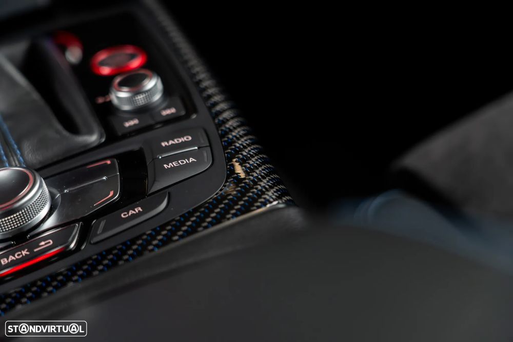 Audi RS6 Avant 4.0 TFSi Plus quattro Tiptronic - 23