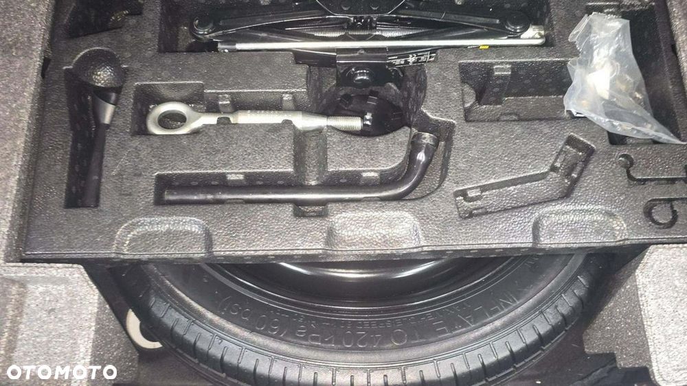 Volvo XC 90 - 23