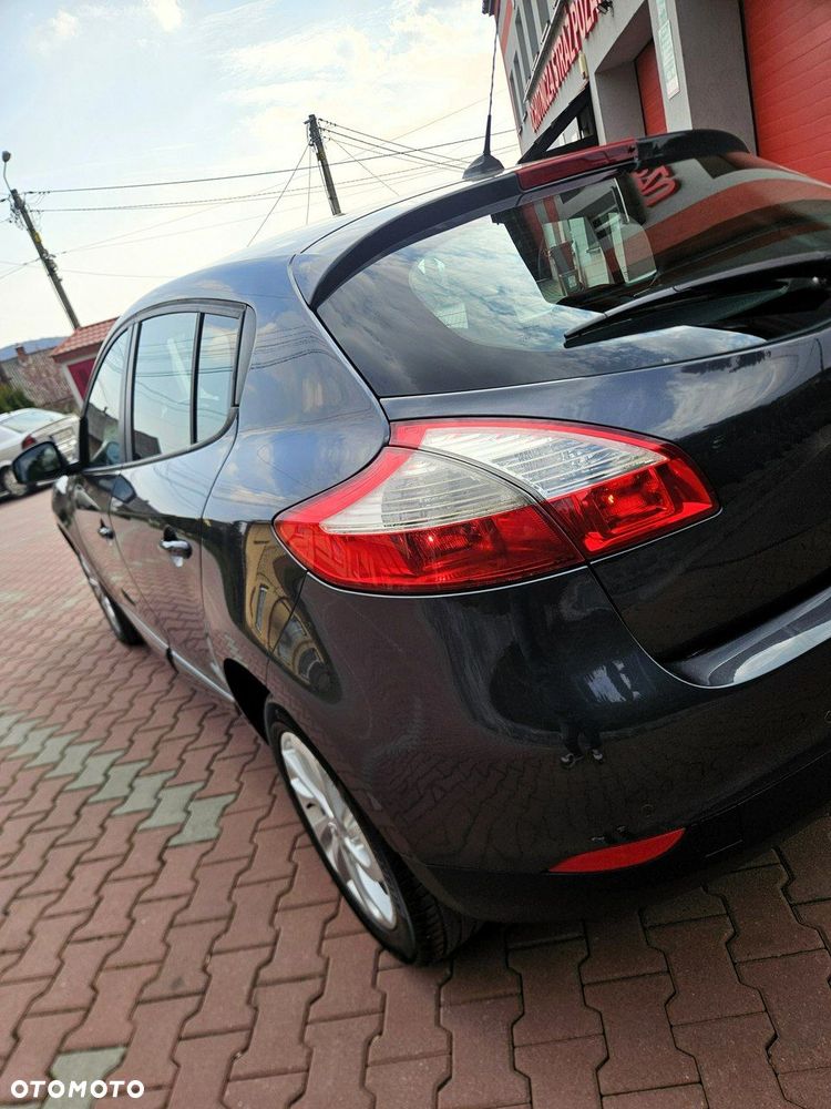 Renault Megane 1.6 16V 110 LIMITED - 16