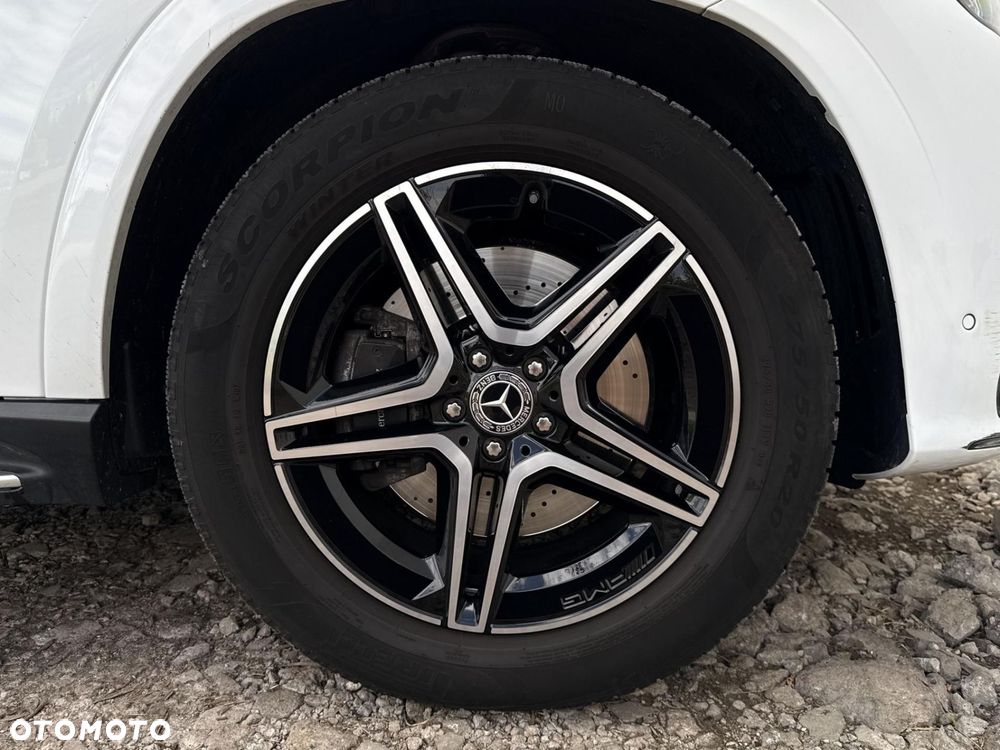 Mercedes-Benz GLE - 22