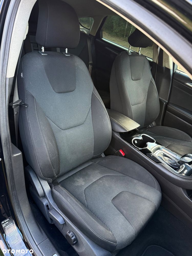 Ford Mondeo 2.0 TDCi Titanium PowerShift - 25
