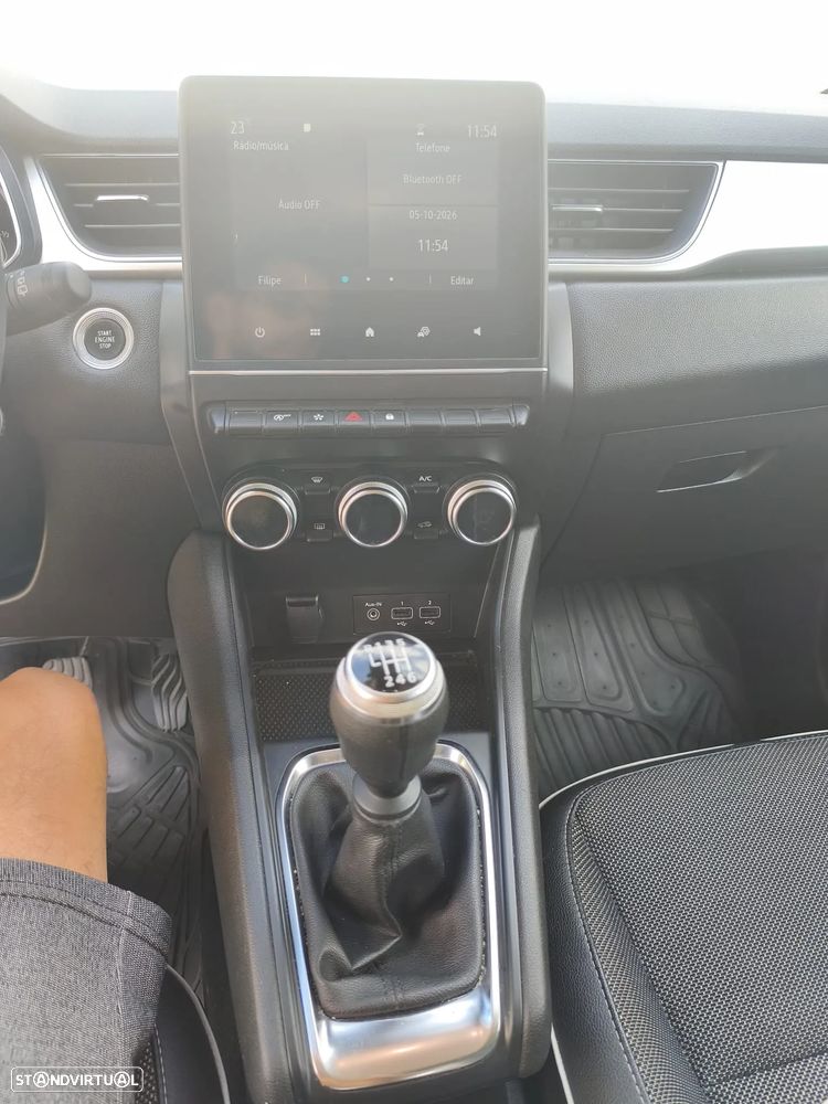 Renault Captur - 24