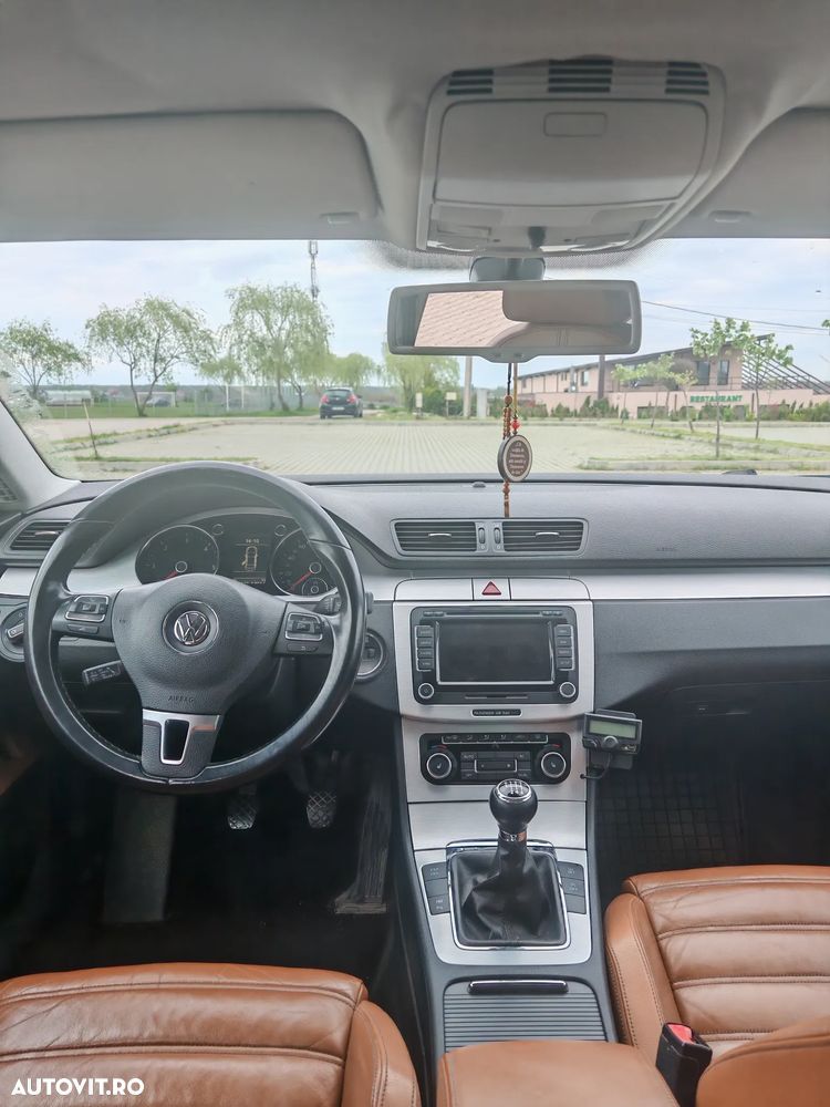 Volkswagen Passat CC 2.0 TDI BlueMotion Technology Exclusive - 4