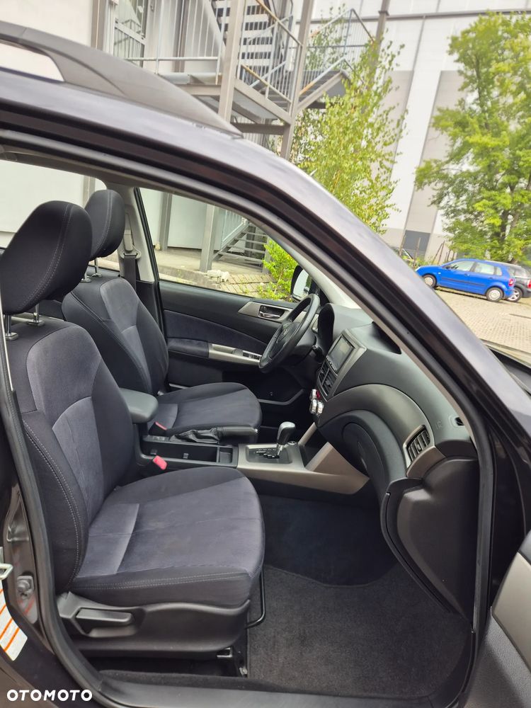 Subaru Forester 2.0 XE NAV Euro5 - 7