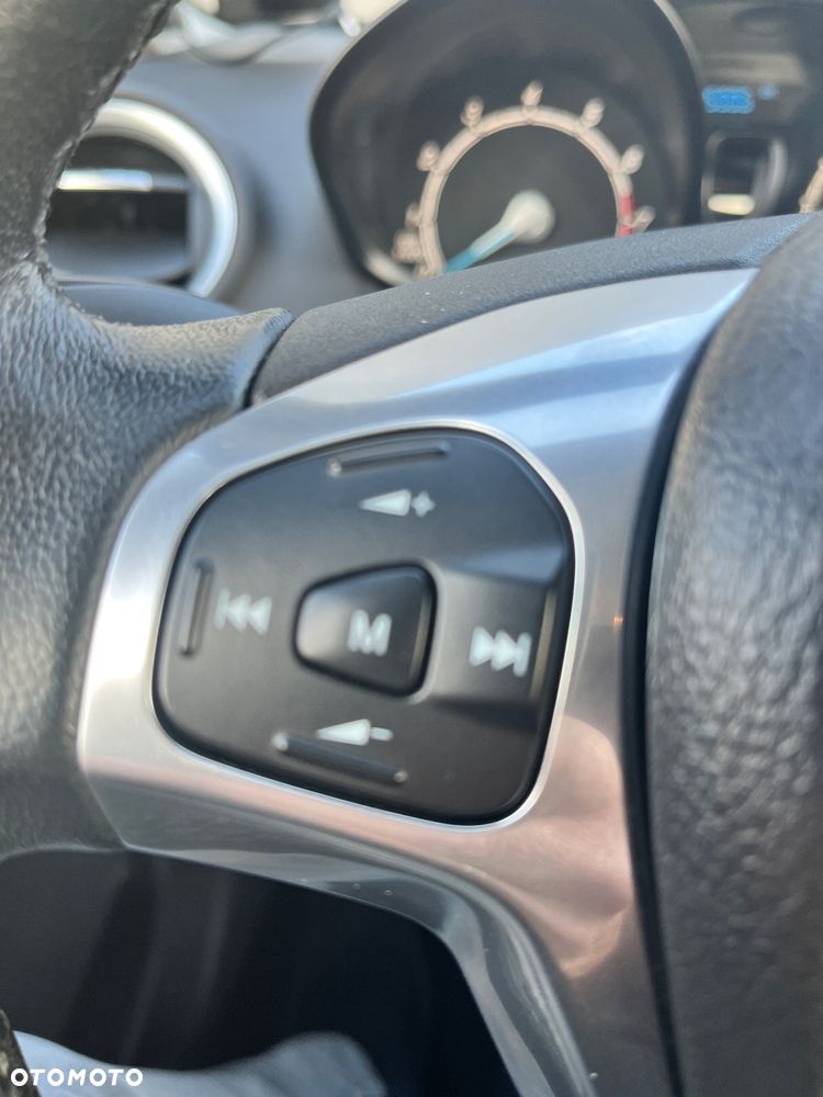 Ford Fiesta 1.25 Ambiente EU5 - 17