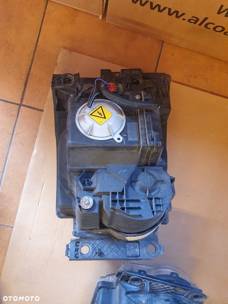 REFLEKTOR L/P XENON LAND ROVER DISCOVERY III 3 EUROPA - 12