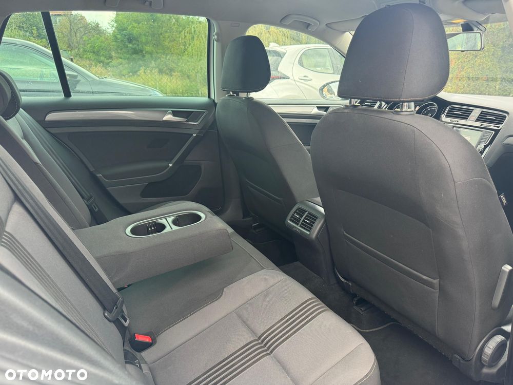 Volkswagen Golf 1.2 TSI BMT Start - 17