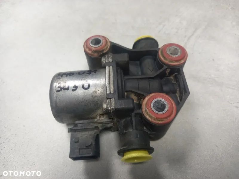 Zawór ssący WABCO Deutz Fahr Agrotron 7250 TTV - 2