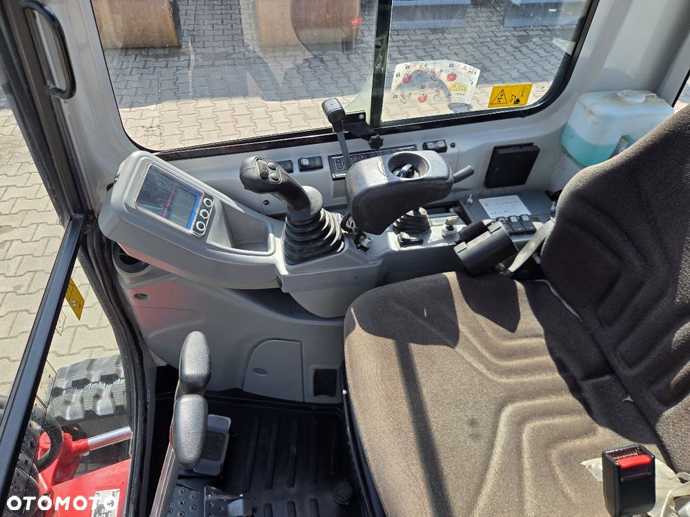 Takeuchi Koparka Minikoparka Takeuchi TB225 V3 Powertilt + 3 łyżki - 16