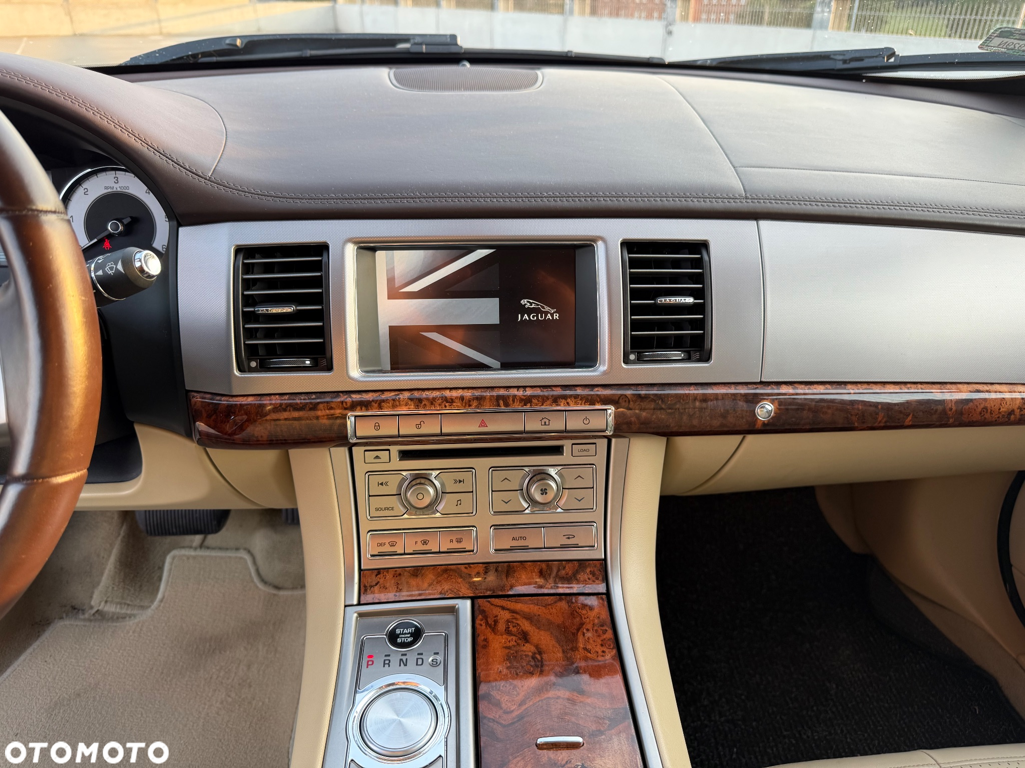 Jaguar XF 3.0 V6 D Premium Luxury - 11