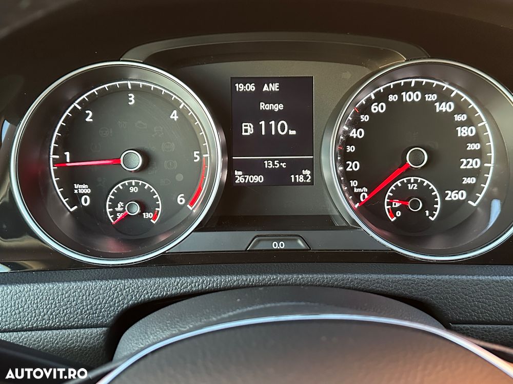 Volkswagen Golf 2.0 TDI (BlueMotion Technology) Highline - 13