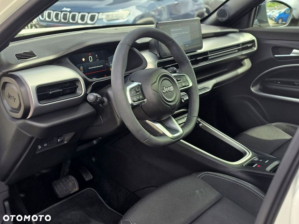 Jeep Avenger - 10