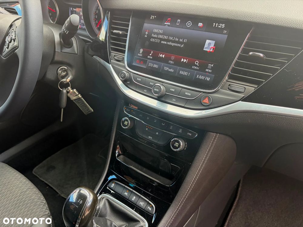 Opel Astra 1.6 CDTI Cosmo - 17