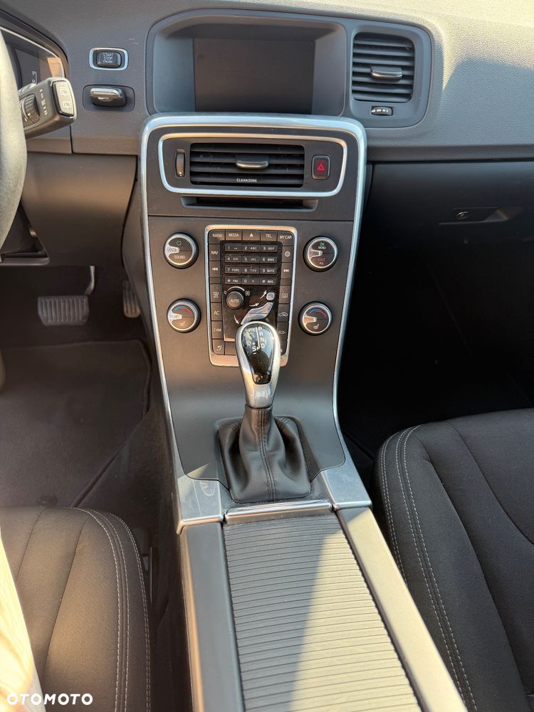 Volvo V60 D3 Geartronic Linje Business - 13