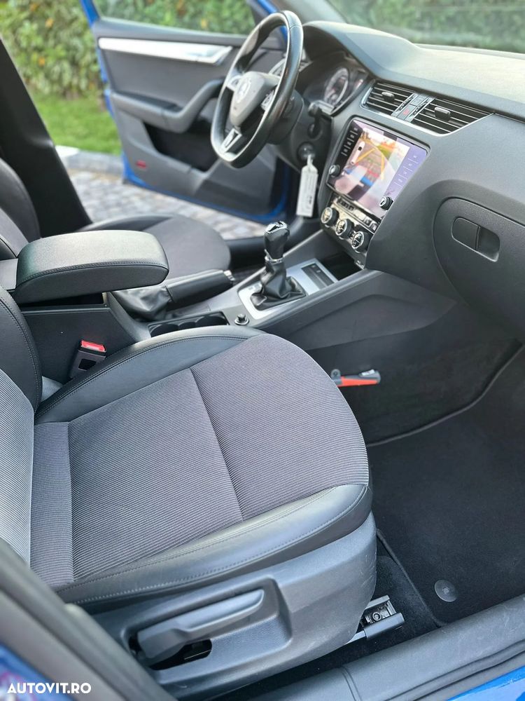 Skoda Octavia - 8