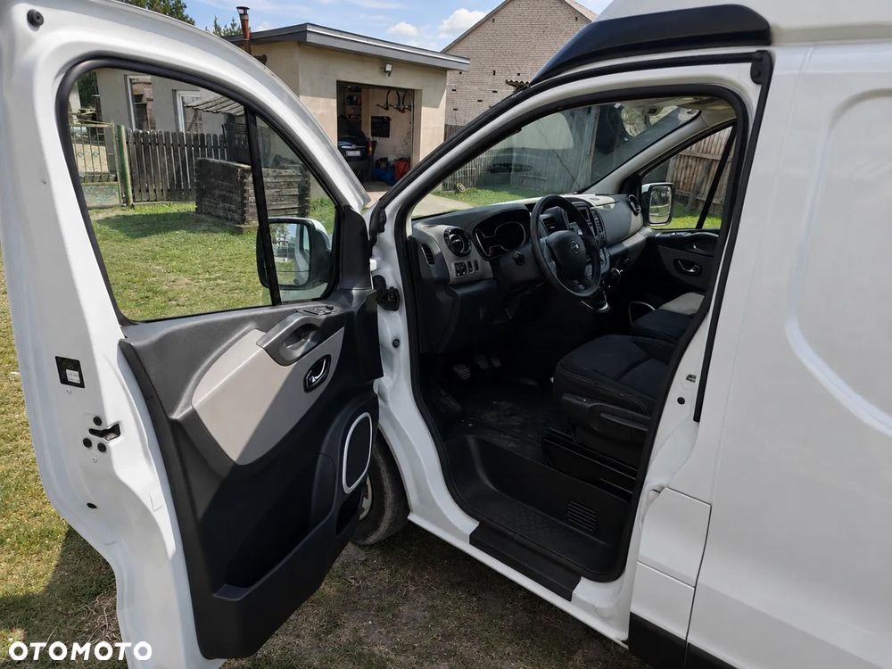 Nissan NV300 - 10