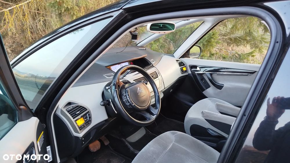 Citroën C4 Grand Picasso - 12