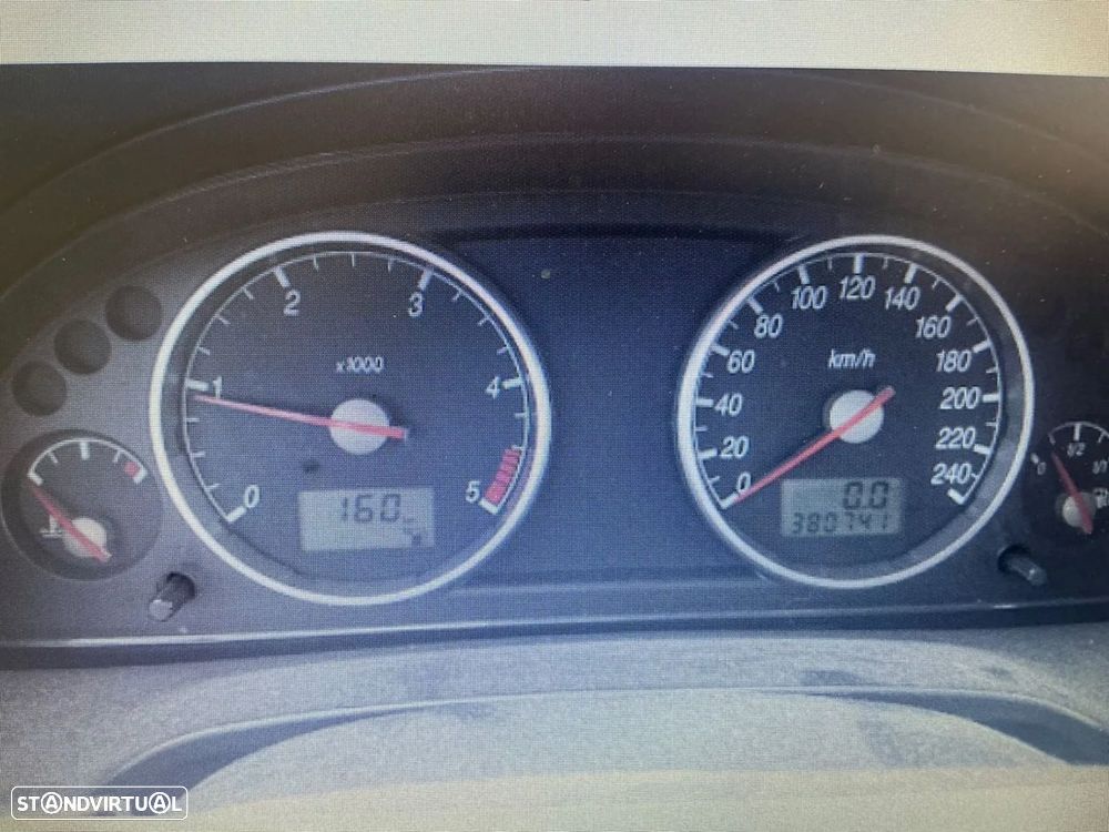 Ford Mondeo SW 2.0 TDdi Ghia - 2