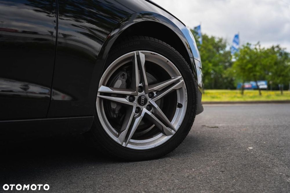 Audi A4 Avant - 11