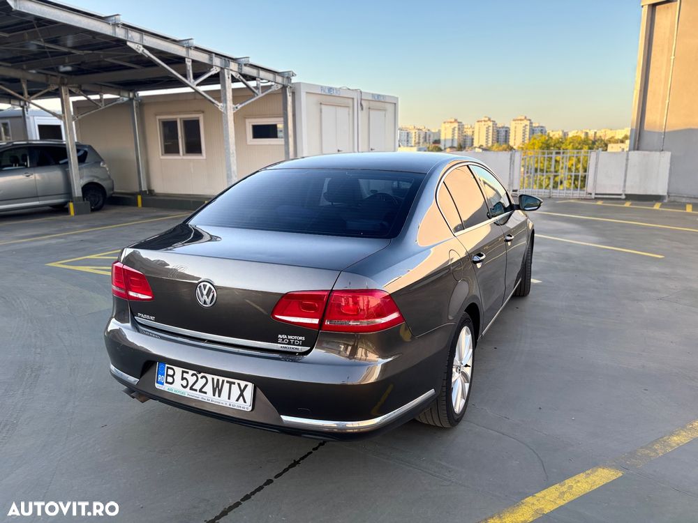 Volkswagen Passat 2.0 TDI BlueMotion Tehnology 4Motion Highline - 14
