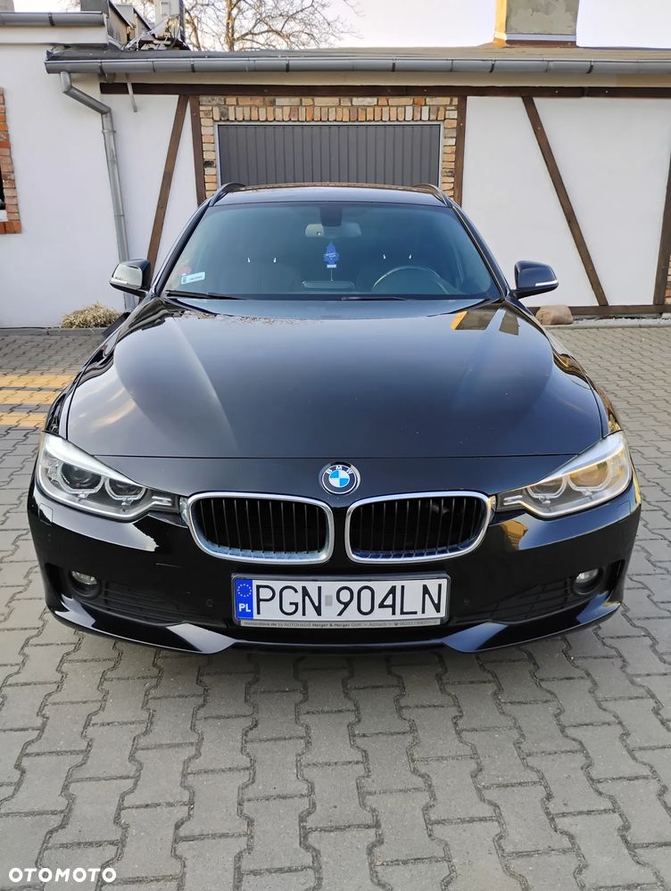 BMW Seria 3 318d - 12
