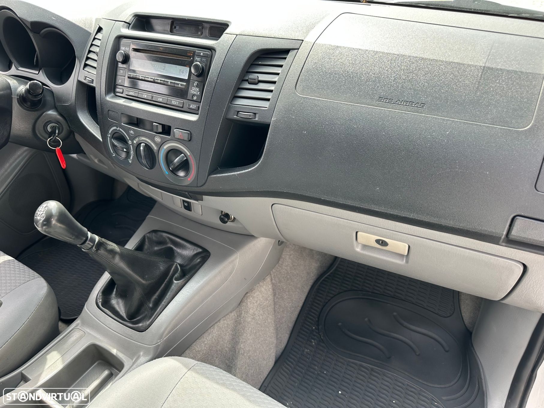 Toyota Hilux 2.5 D-4D 2WD CD - 14