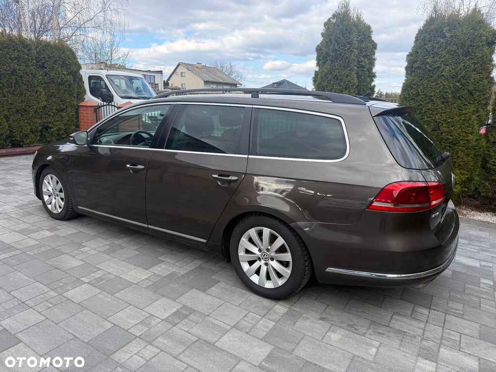 Volkswagen Passat - 10