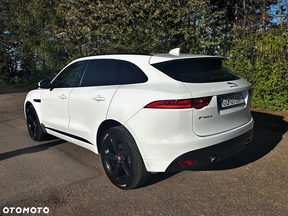Jaguar F-Pace 2.0 i4D AWD R-Sport - 4