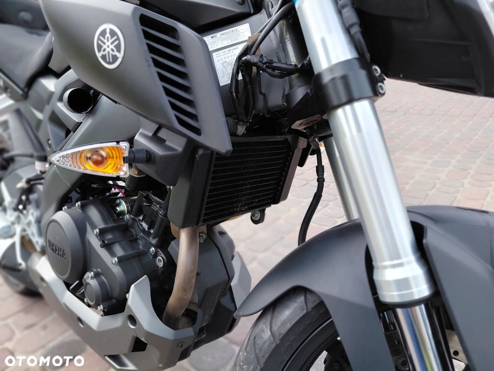Yamaha MT - 7