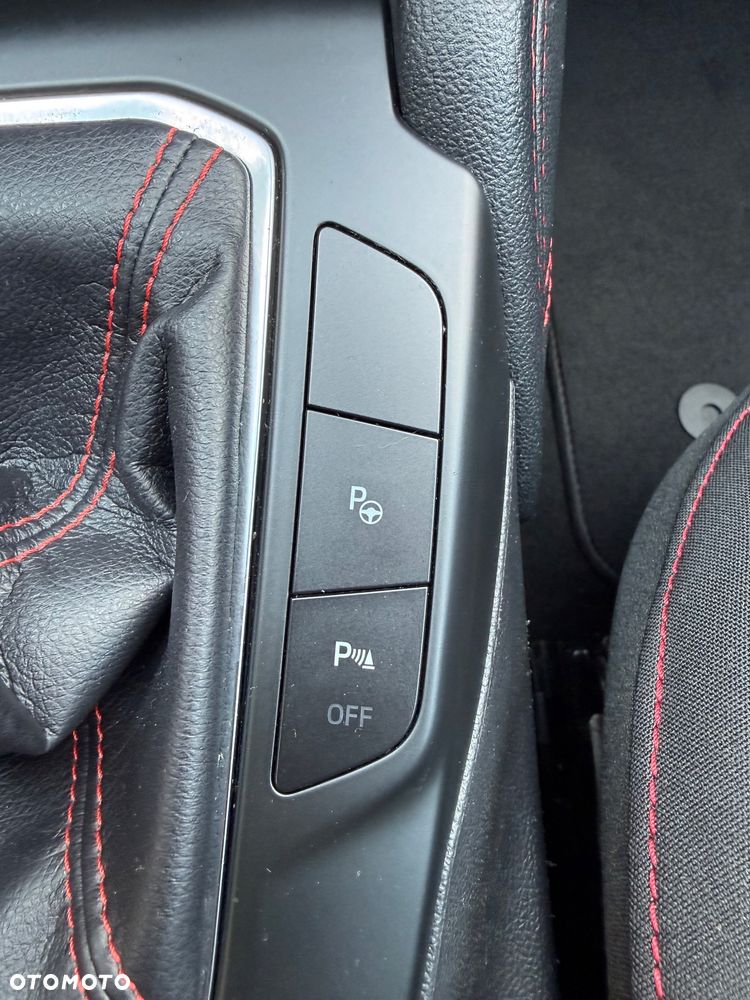 Ford Focus 1.5 EcoBoost STart-Stopp-System ST-LINE - 17