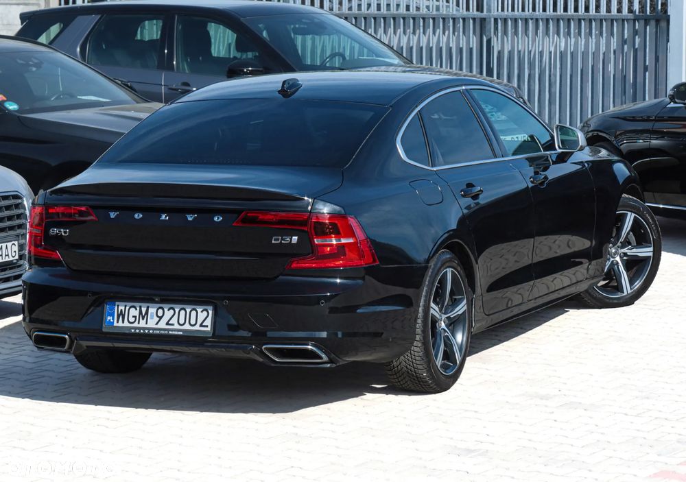 Volvo S90 D3 R-Design - 36
