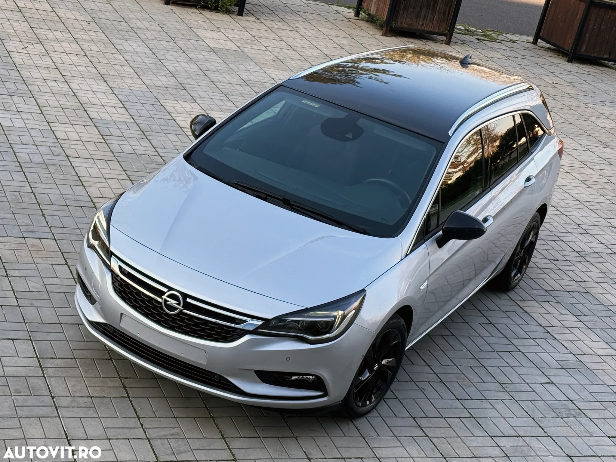 Opel Astra 1.0 Turbo Start/Stop Sports Tourer Edition - 2