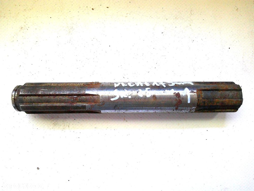 wałek napędowy wom 175x25mm 6 frezów - 1