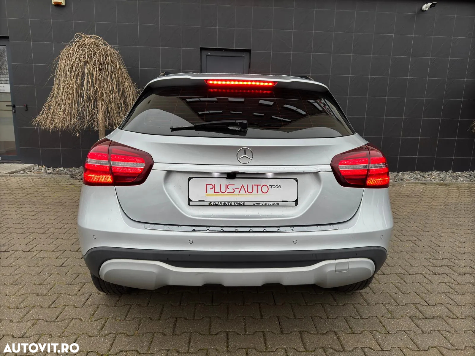 Mercedes-Benz GLA 250 4Matic 7G-DCT Peak Edition - 7
