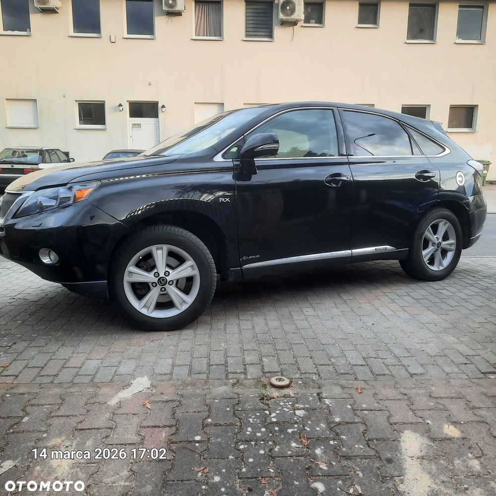 Lexus RX - 9