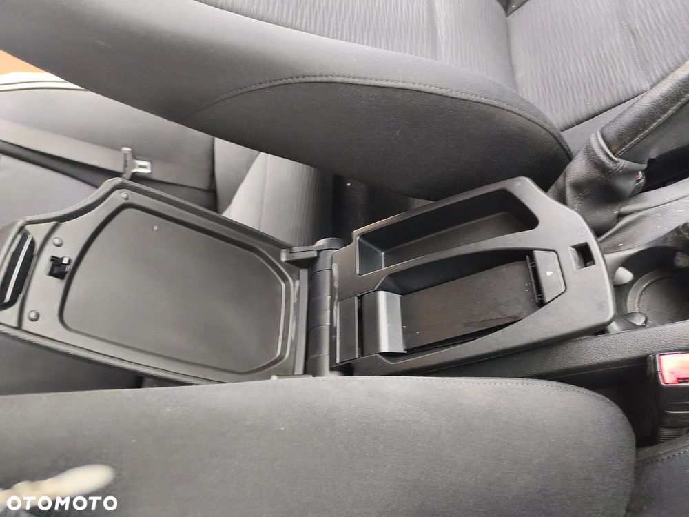 BMW Seria 1 - 22