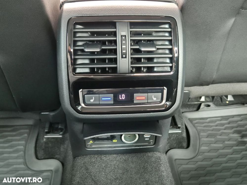 Volkswagen Passat 2.0 TDI DSG 4Mot Highline - 13