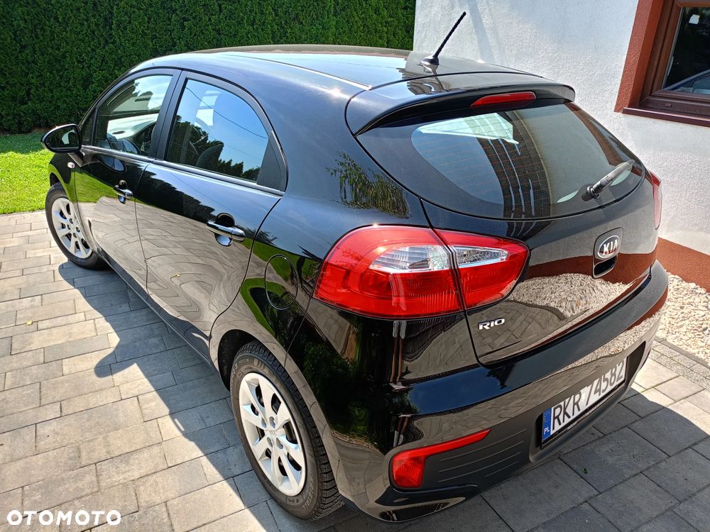 Kia Rio 1.2 Dream-Team Edition - 4