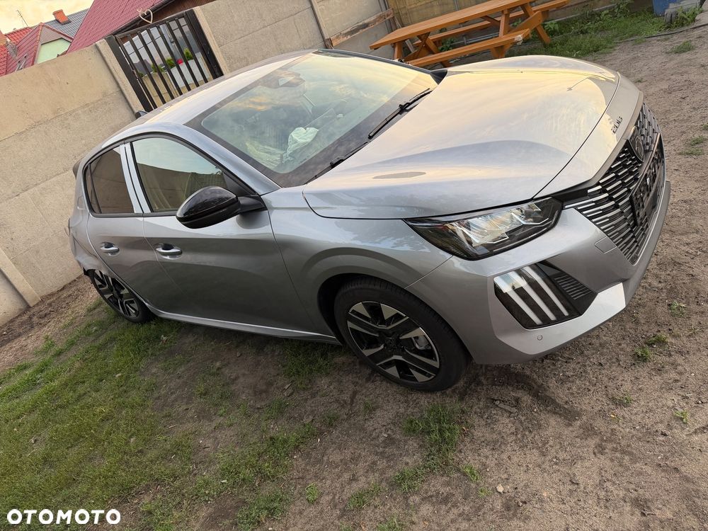 Peugeot 208 - 2