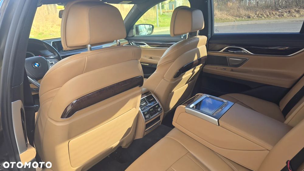 BMW Seria 7 730d - 13