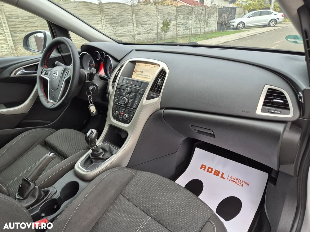 Opel Astra 1.7 CDTI DPF Design Edition - 9