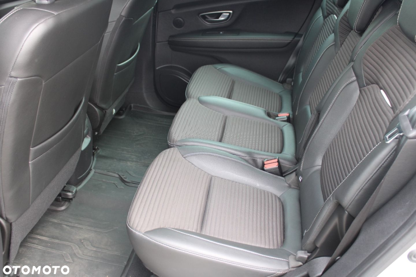 Renault Scenic - 23